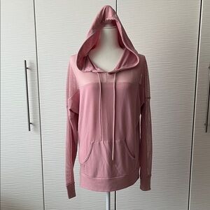 Onzie Hooded Women's Top